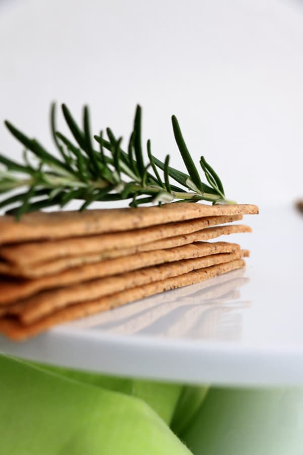 Buckwheat and Rosemary Crackers (glutenfree & vegan) Nirvana Cakery