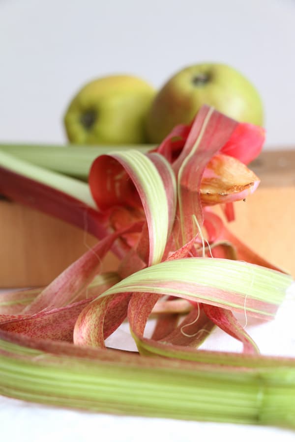 Rhubarb-Apple-Crumble