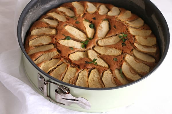 Apple Thyme and Almond Cake