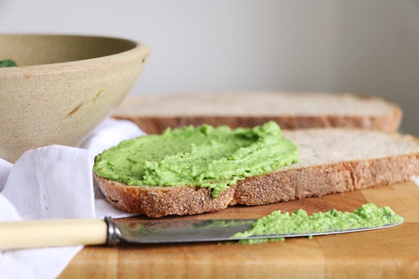 Green Pea and Basil Dip