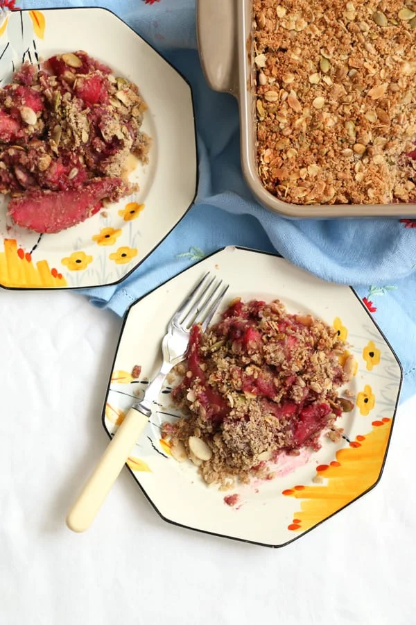 Apple, Pear and Blackberry Crumble