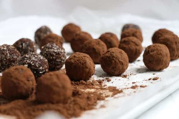 Carob, Fig and Almond Raw Balls