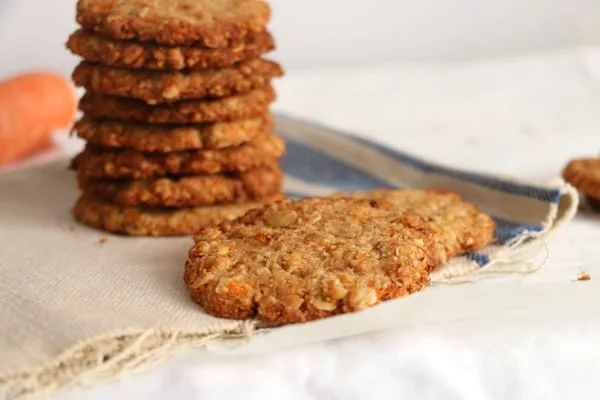 Carrot, Walnut and Oat Cookies