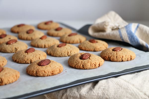Chickpea and Almond Cookies (gluten-free & vegan)