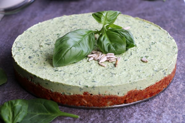 Raw Spinach Cheesecake with Sundried Tomato and Sunflower Seed Crust
