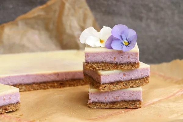 Raspberry White Chocolate Bars with Sunflower Seeds and Tahini Crust (grain-free & vegan)