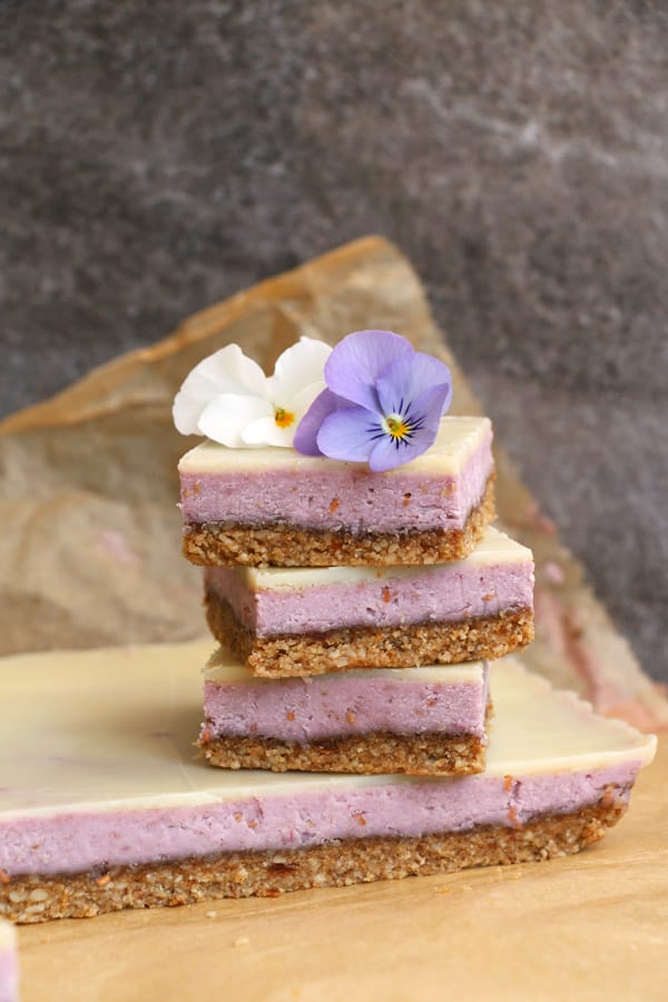Raspberry White Chocolate Bars with Sunflower Seeds and Tahini Crust (grain-free & vegan)