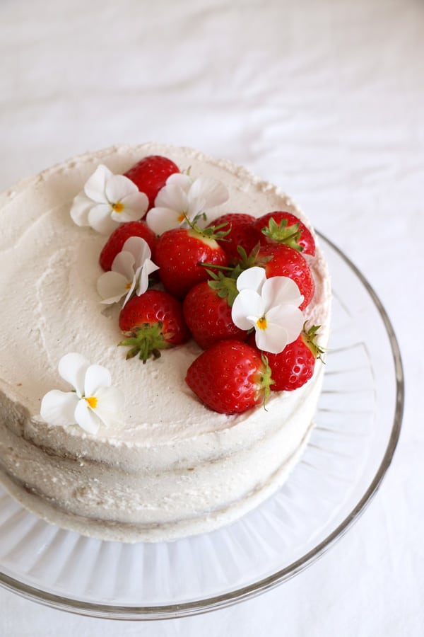 Strawberry Coconut Sponge Cake (gluten-free & vegan)