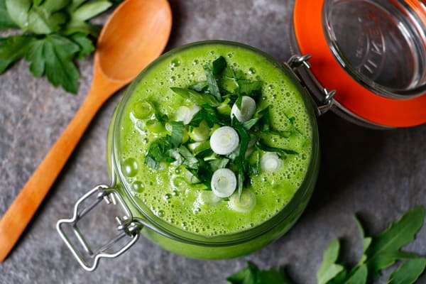 Chilled Green Summer Soup (grain-free & vegan)