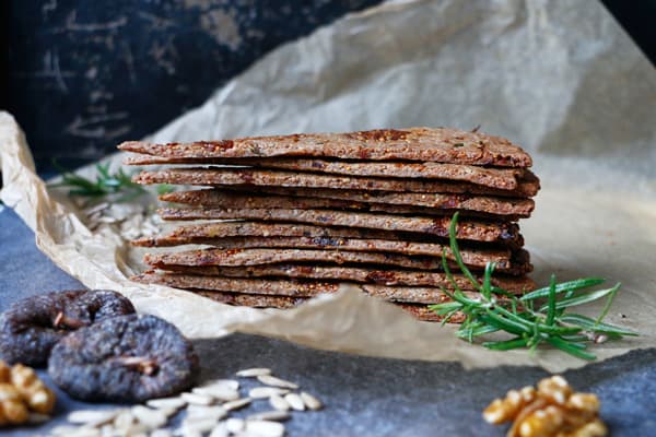 Fig Walnut Rosemary Crackers (gluten-free & vegan)