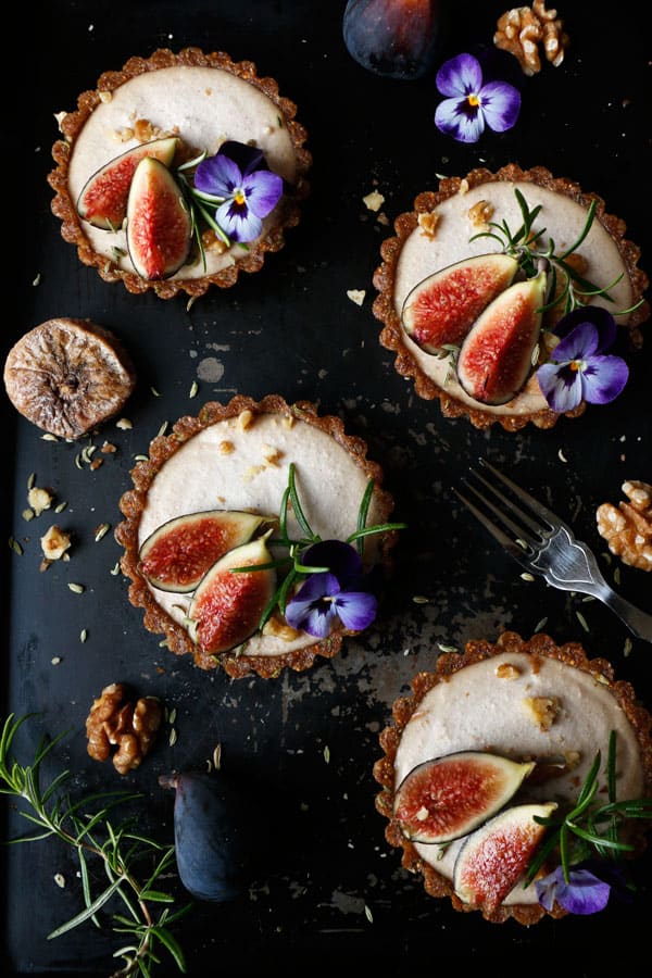 Raw Fig Walnut Cardamom Tarts (grain-free & vegan)