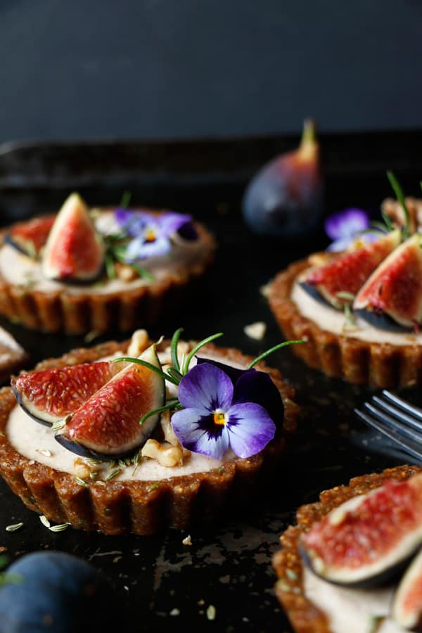 Raw Fig Walnut Cardamom Tarts (grain-free & vegan)