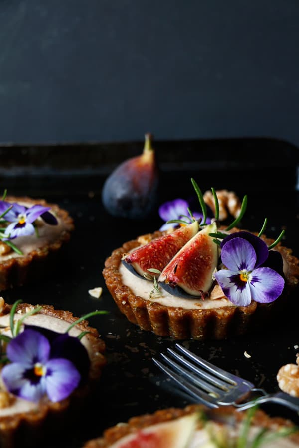 Raw Fig Walnut Cardamom Tarts (grain-free & vegan)