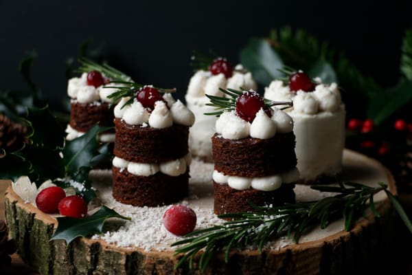 Mini Christmas Cakes 