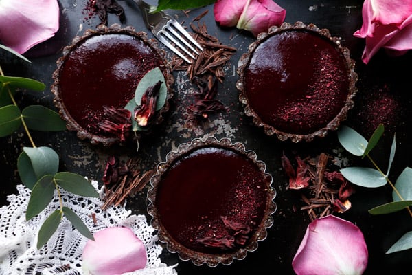 Raspberry Hibiscus Chocolate Tarts (grain-free & vegan)