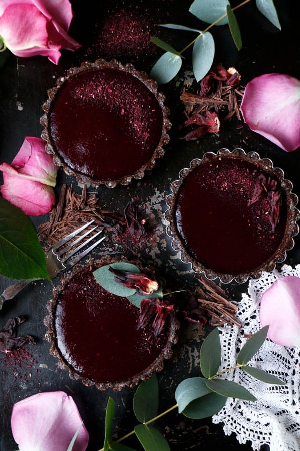 Raspberry Hibiscus Chocolate Tarts (grain-free & vegan)