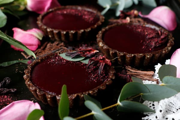 Raspberry Hibiscus Chocolate Tarts (grain-free & vegan)