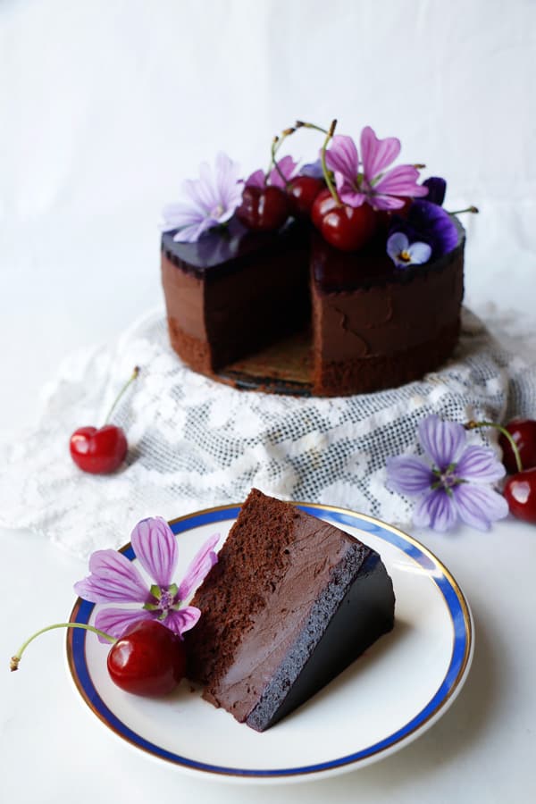 Cherry Chocolate Mousse Cake (vegan & gluten-free)