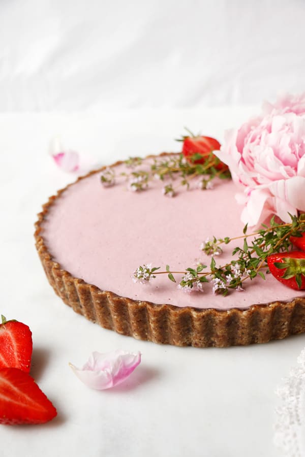 strawberry tart raw garden fake