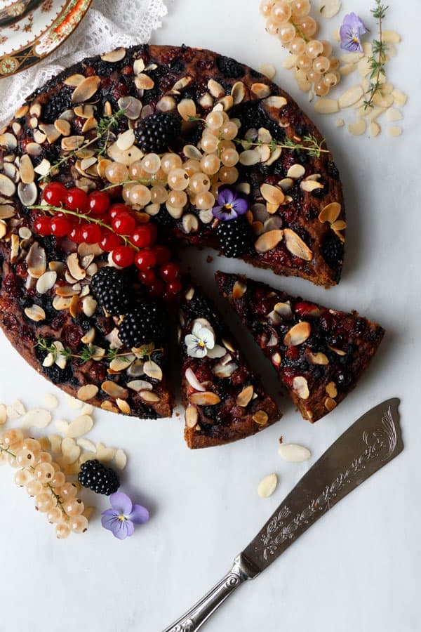 Summer Berry Cake (vegan & gluten-free)