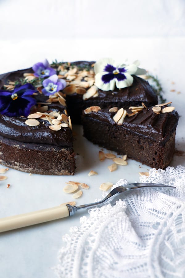 Spaghetti Squash Carob Fudge Cake (vegan & gluten-free)