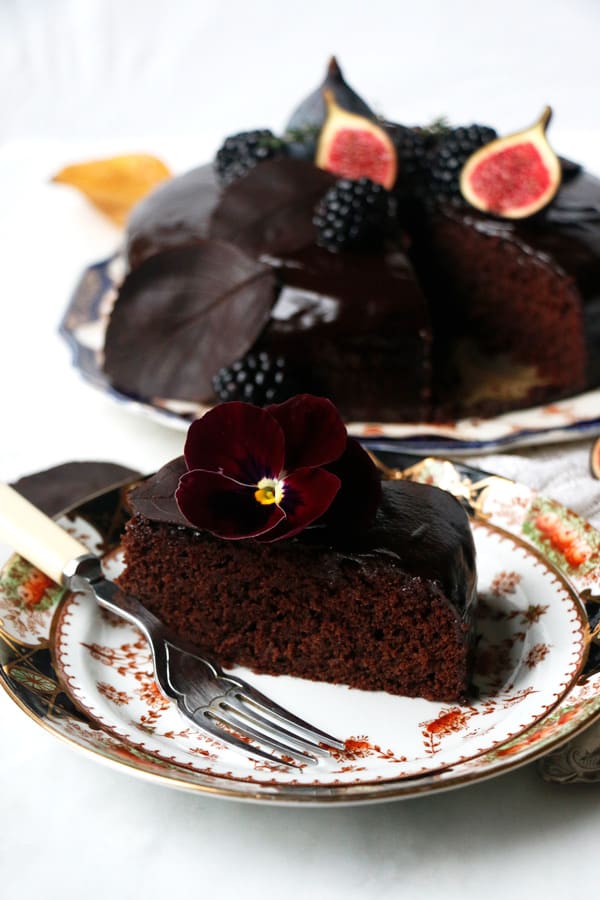 Autumn Chocolate Cake (vegan & gluten-free)