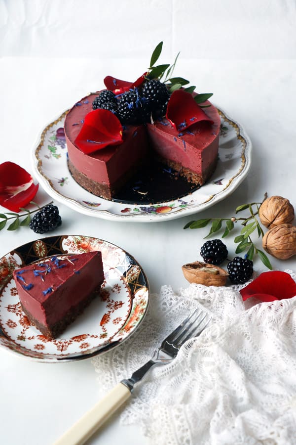 Chocolate Beet Cheesecake (vegan & grain-free)