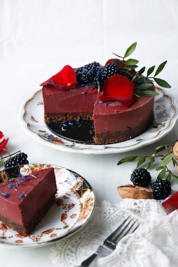 Chocolate Beet Cheesecake (vegan & grain-free)