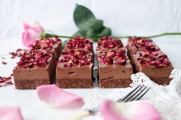 Rose Cardamom Chocolate Cheesecake (vegan & grain-free)