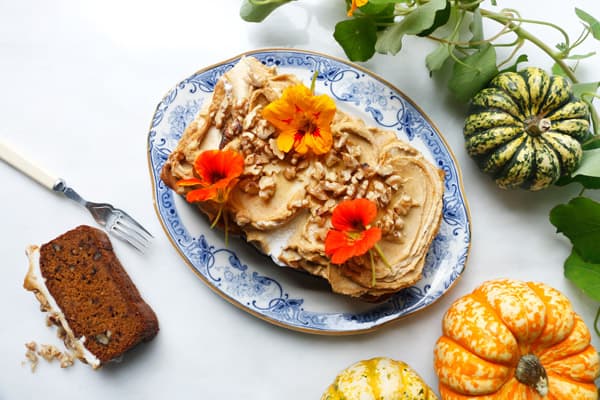 Pumpkin Walnut Bread with Salted Pumpkin Caramel (vegan & gluten-free)