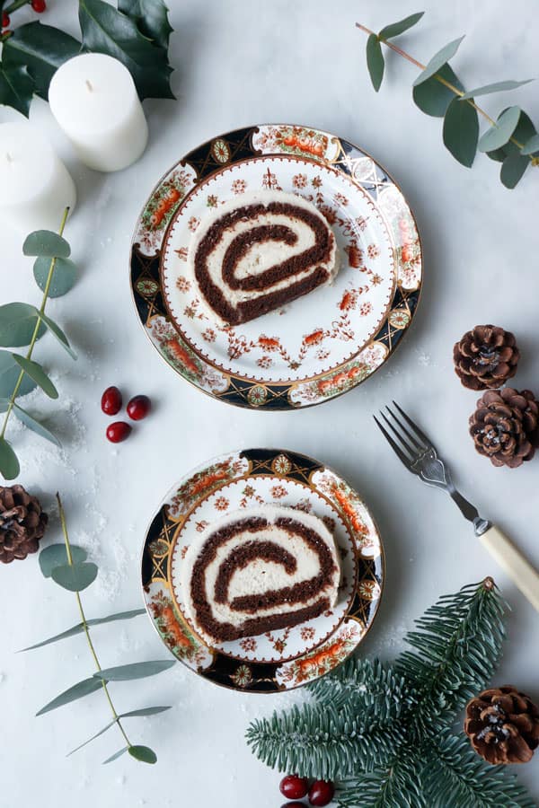 Vegan Christmas Yule Log Cake (Bûche De Noël)