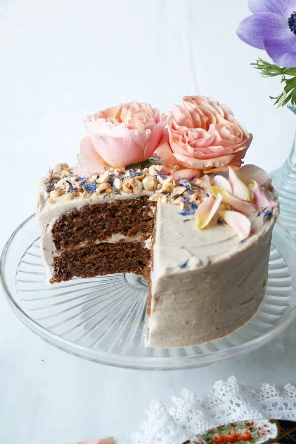 Hazelnut Layer Cake (vegan & gluten-free)