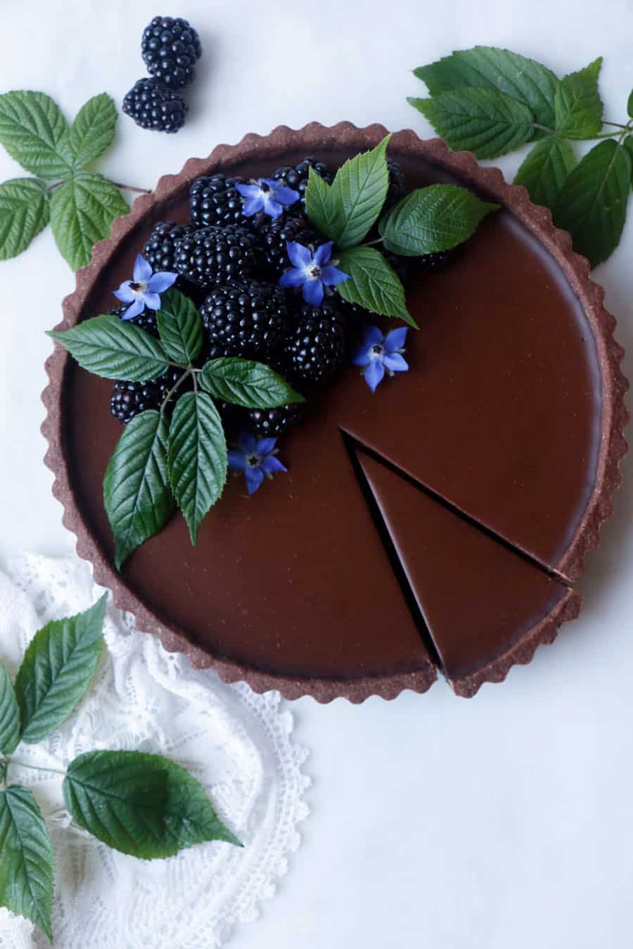 Blackberry Chocolate Cardamom Tart (vegan & gluten-free)