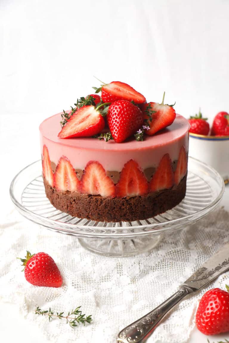 Strawberry Chocolate Torte (vegan & gluten-free) - Nirvana Cakery