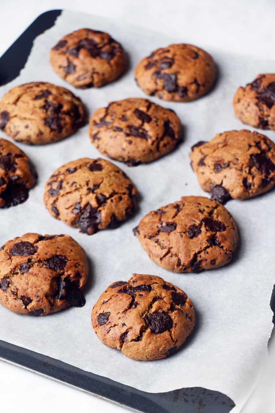 Chocolate Chip Cookies (vegan & gluten-free)