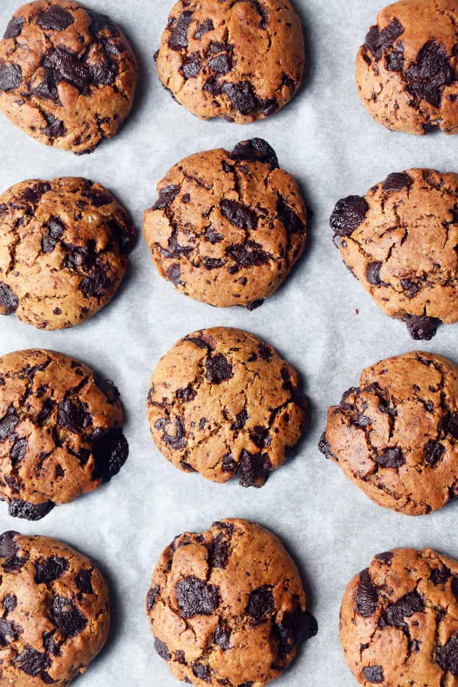 Chocolate Chip Cookies (vegan & gluten-free)