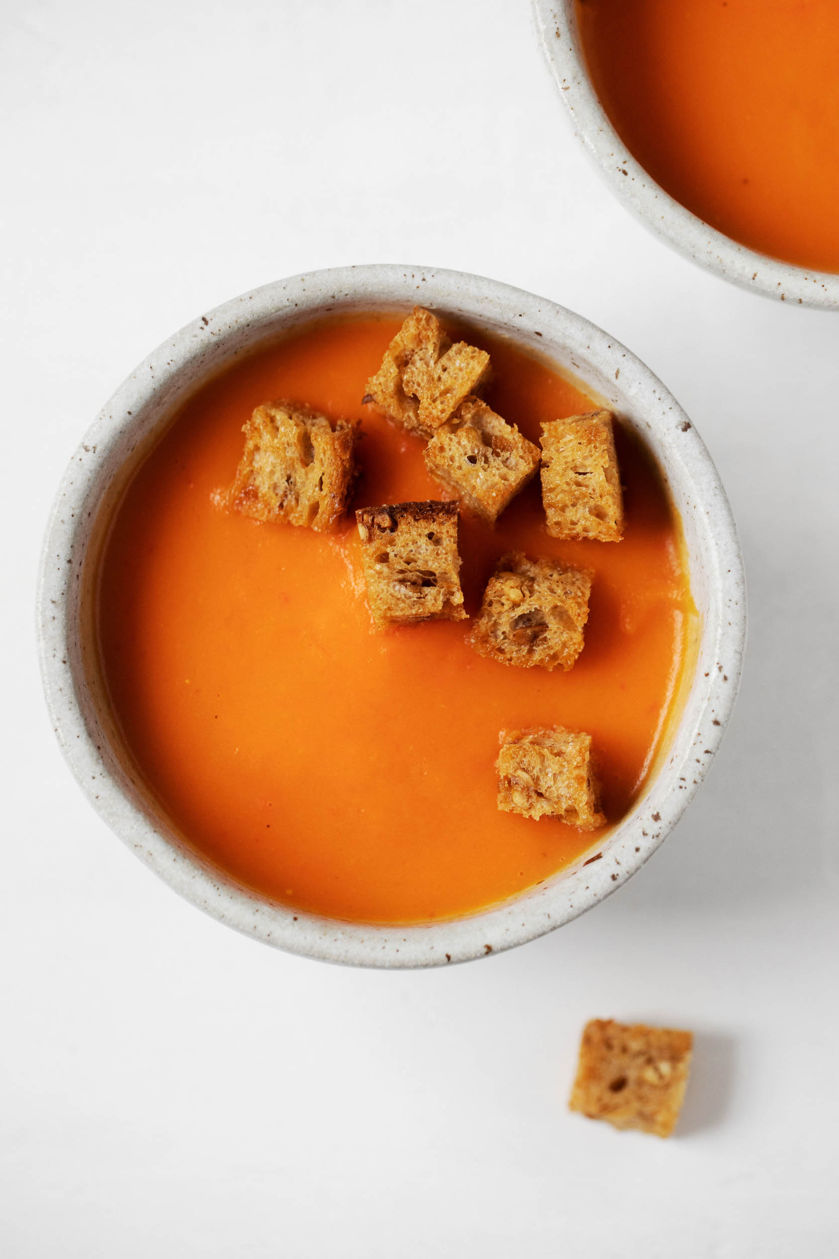 Simple Sweet Potato and Roasted Red Pepper Soup